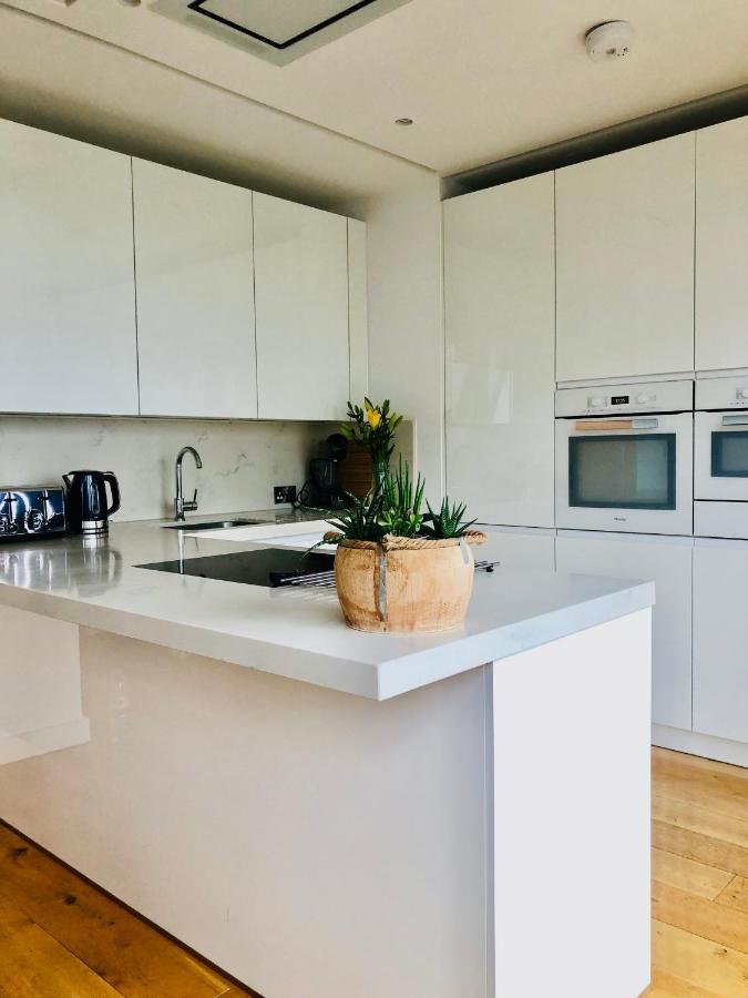 Luxury 2 Bedroom Apartment 20 Min From Central לונדון מראה חיצוני תמונה